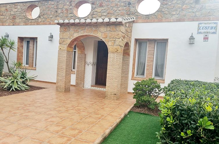 Vrijstaande woning in Jalón