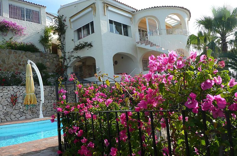 Appartement Wohnung in der ersten Etage mit privatem Pool