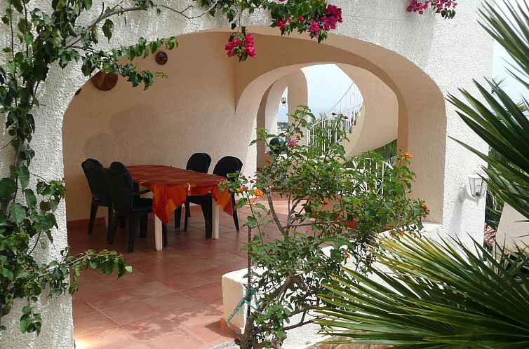 Appartement Wohnung in der ersten Etage mit privatem Pool