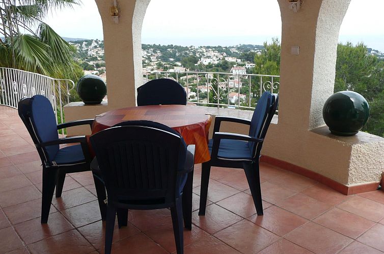 Appartement Wohnung in der ersten Etage mit privatem Pool