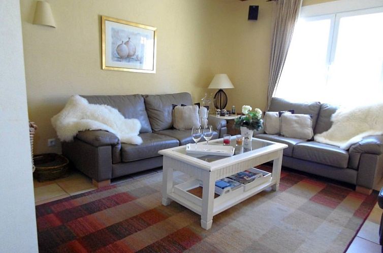 Ref:121)Casa Ronald luxe op zijn best met wat zeezicht, goed