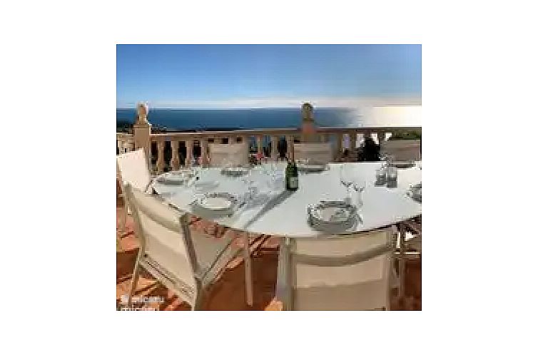 Villa Dalias