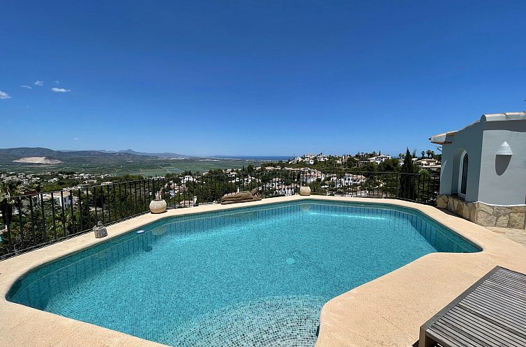 Vakantiehuis Finca mit Pool und Panoramablick in Monte Pego