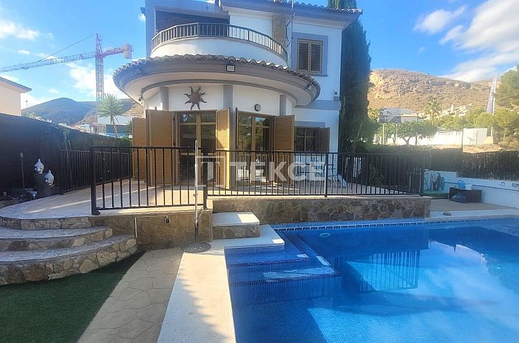 Geschakelde woning in Golf Bahia