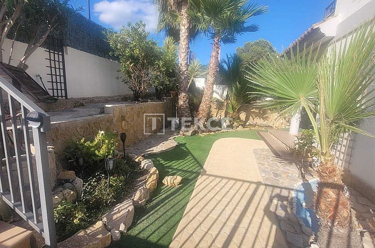 Geschakelde woning in Golf Bahia