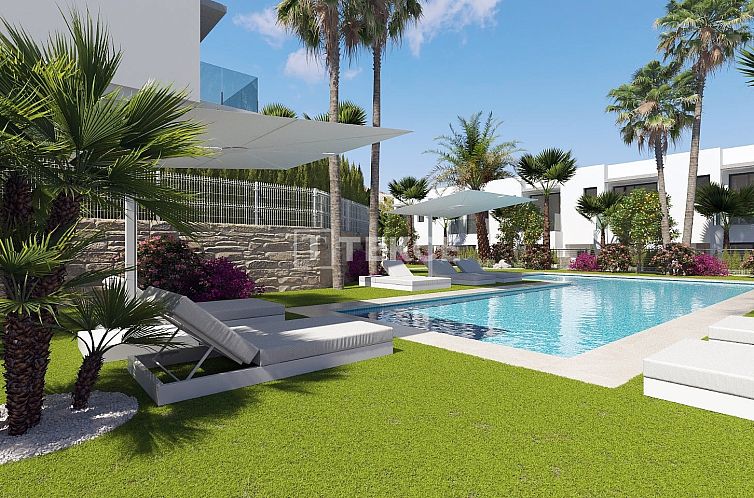 Geschakelde woning in Golf Bahia