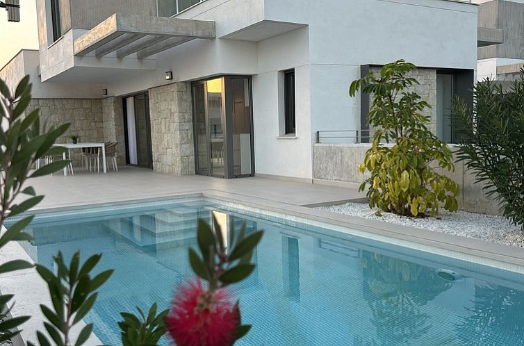 Vrijstaande woning in Finestrat