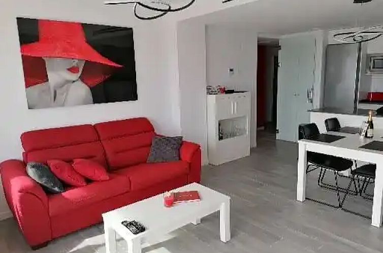 CASA  BELLA