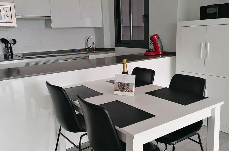 CASA  BELLA