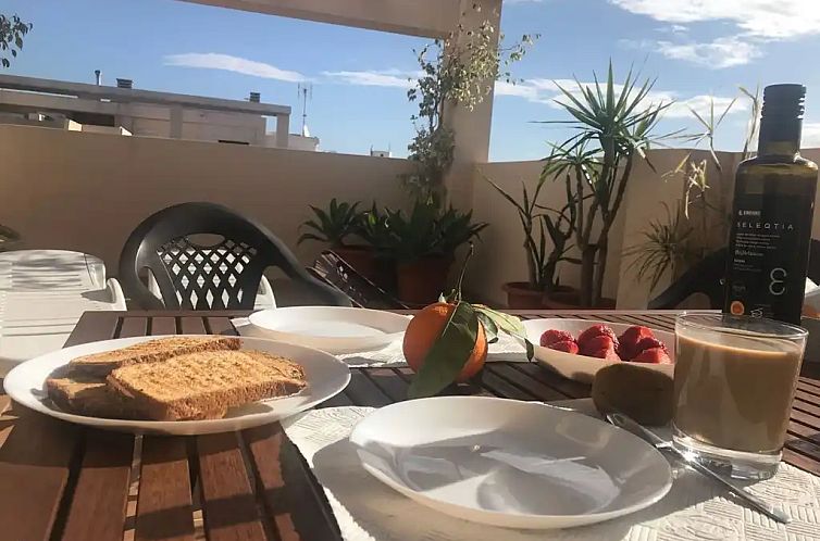 Appartement met solarium in Campello