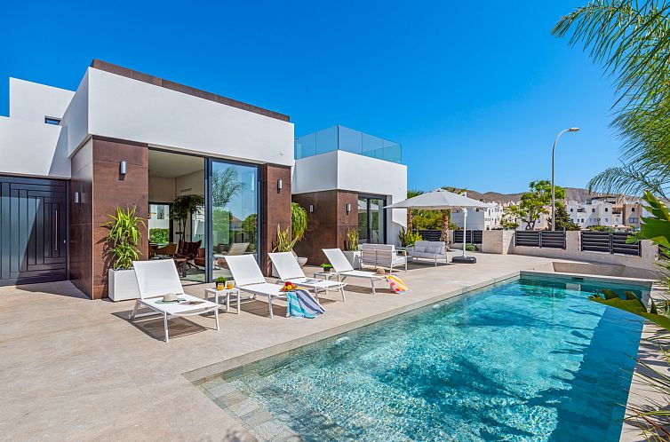 Geschakelde woning in El Campello
