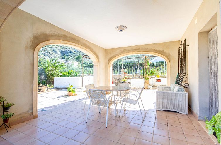 Vrijstaande woning in Pedreguer