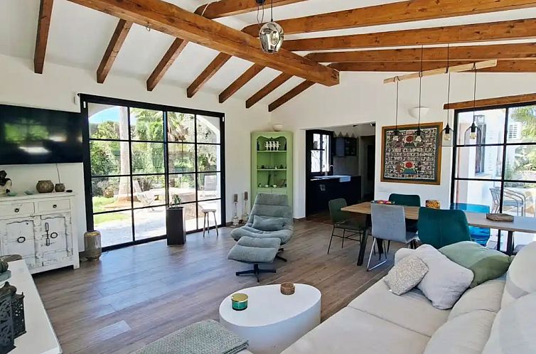 Casa Carlotta