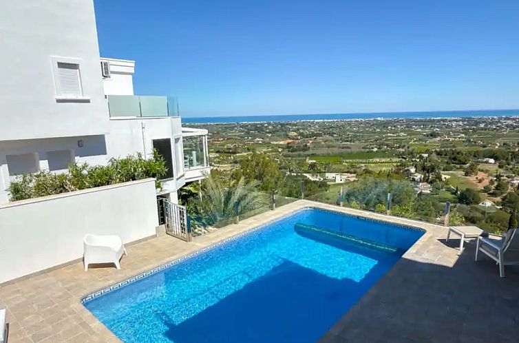 Villa y Vita