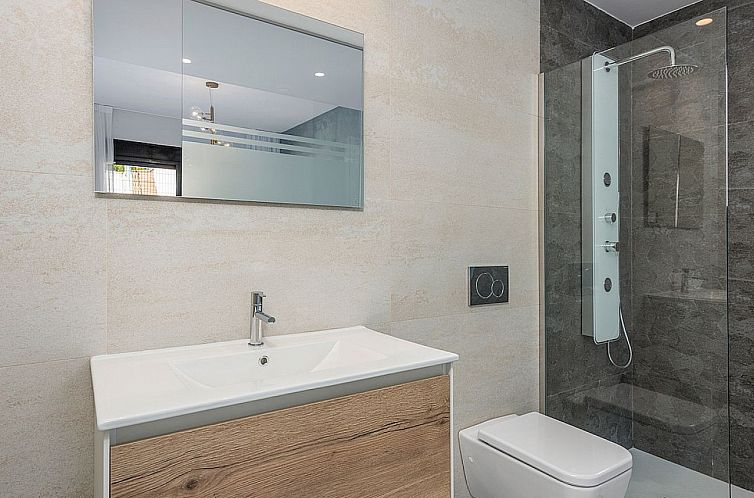 Geschakelde woning in San Miguel de Salinas