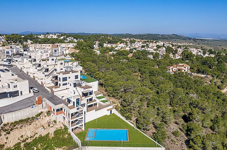 Geschakelde woning in San Miguel de Salinas