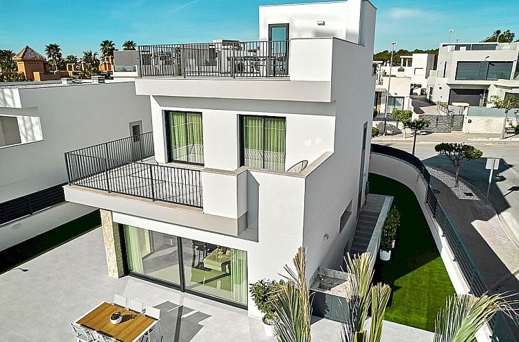 Vrijstaande woning in San Miguel de Salinas