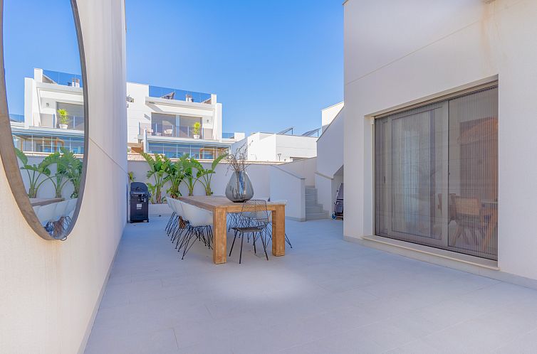 Vrijstaande woning in San Miguel de Salinas