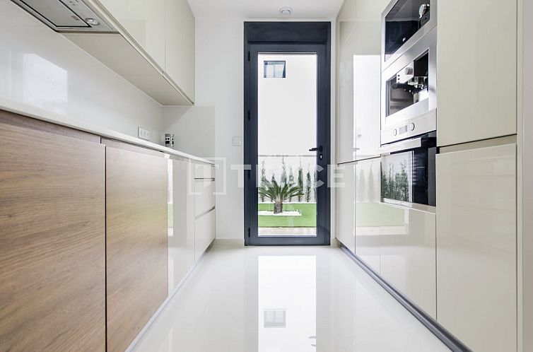 Vrijstaande woning in San Miguel de Salinas