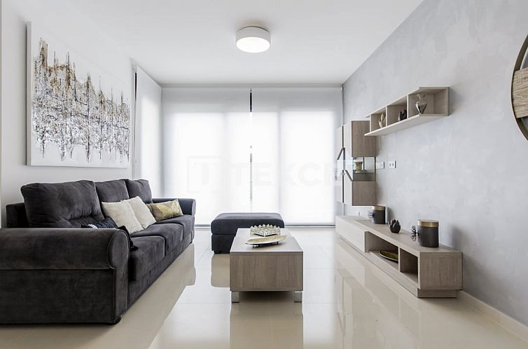 Vrijstaande woning in San Miguel de Salinas