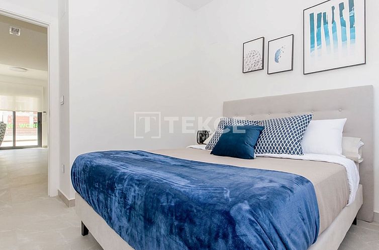 Vrijstaande woning in San Miguel de Salinas