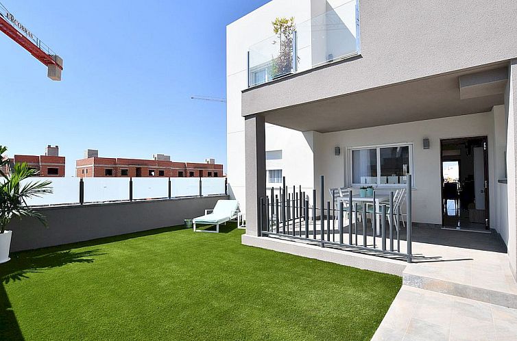 Geschakelde woning in San Miguel de Salinas