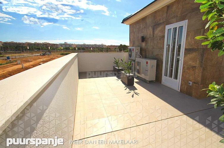 Vrijstaande woning in San Miguel de Salinas