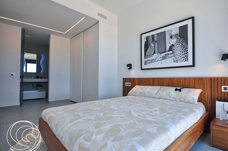 Vrijstaande woning in San Miguel de Salinas