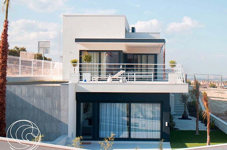 Vrijstaande woning in San Miguel de Salinas