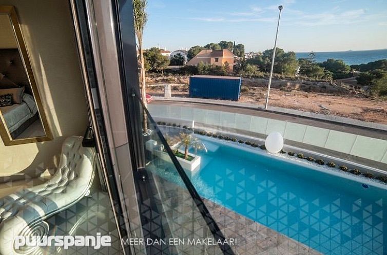 Vrijstaande woning in San Miguel de Salinas