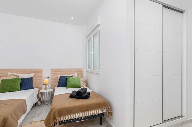 La Buena Vida (VT-5056556-A)