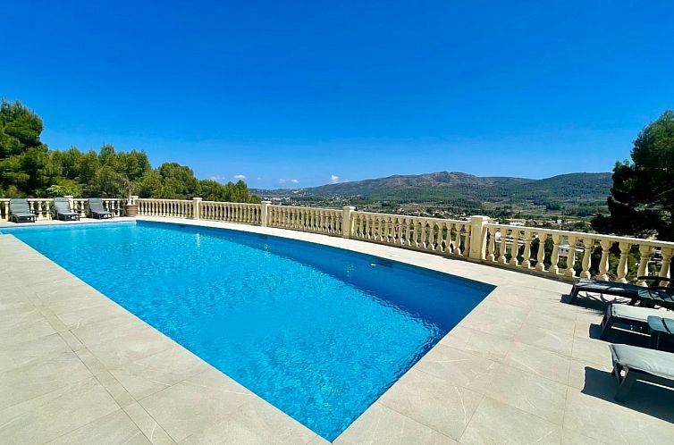 Vrijstaande woning in Alcalalí