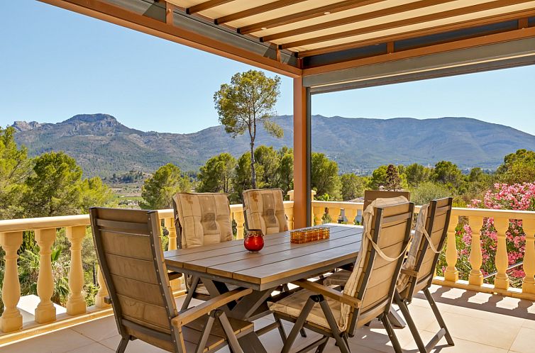 Vrijstaande woning in Alcalalí