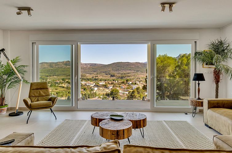 Vrijstaande woning in Alcalalí