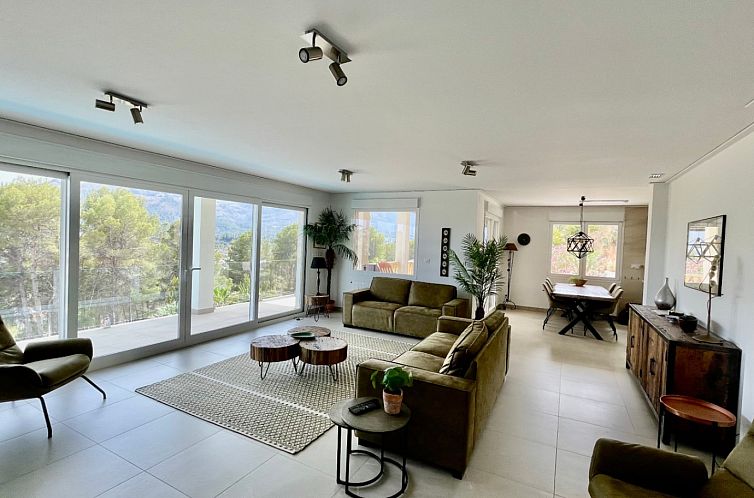 Vrijstaande woning in Alcalalí