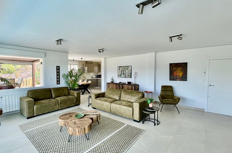 Vrijstaande woning in Alcalalí