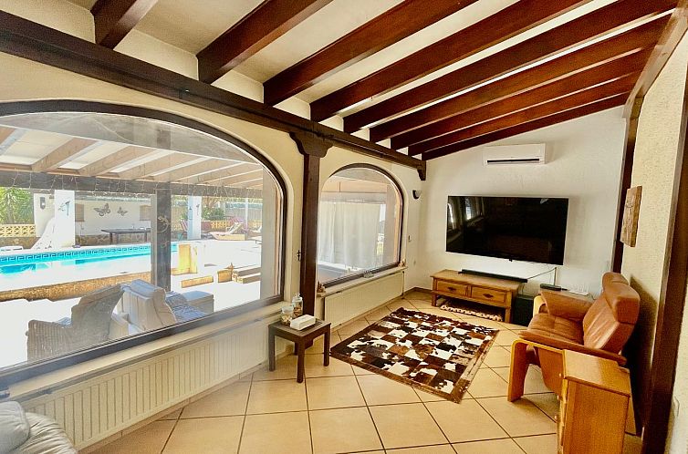 Vrijstaande woning in Alcalalí