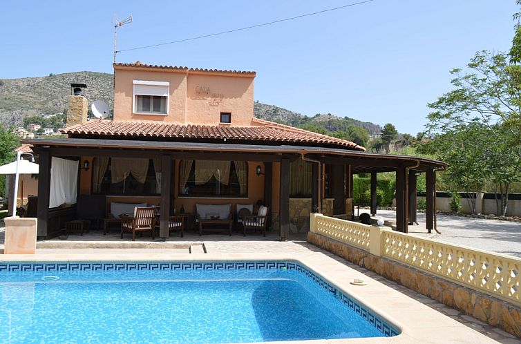 Vrijstaande woning in Alcalalí