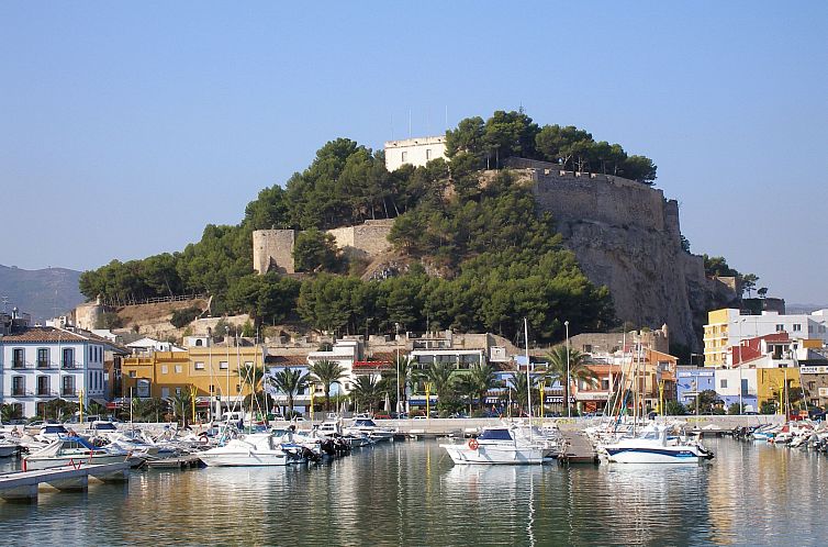 Vakantiehuis Villa im spanischen Stil mit großem Pool und e