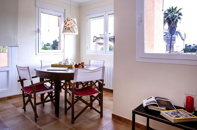 Vakantiehuis Casa Larauri Oliva Nova