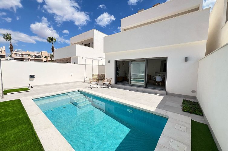 Vrijstaande woning in Orihuela