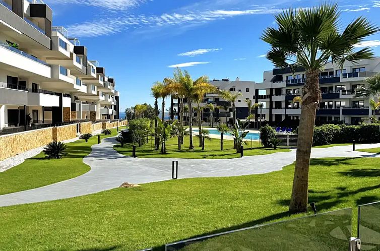 Luxe apt Torrevieja zwembad