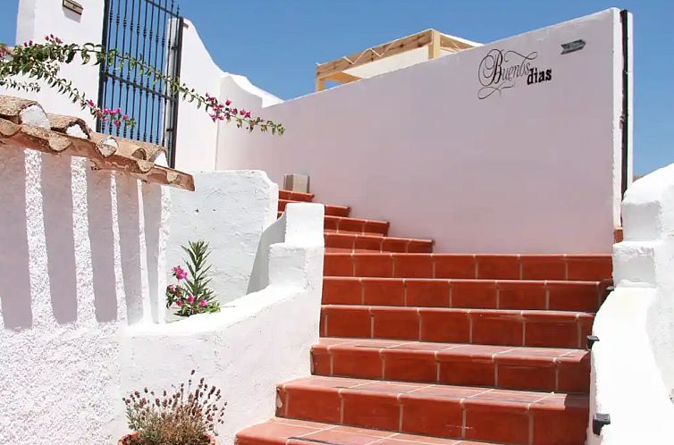 Cortijo naturista con vistas