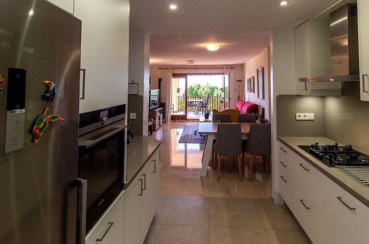 Ref 101) Mooi appartement met heerlijke avond zon 