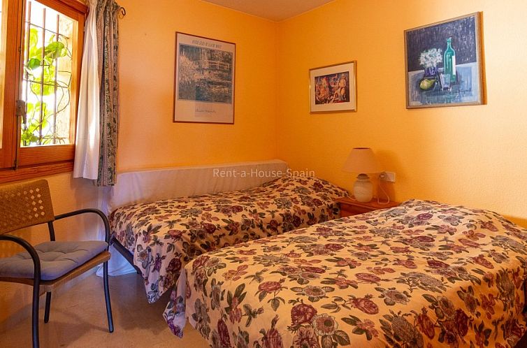 Ref 101) Mooi appartement met heerlijke avond zon 