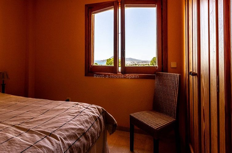 ref 101) geweldig zeezicht over Altea en Albir