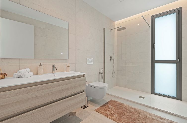 Geschakelde woning in Benidorm
