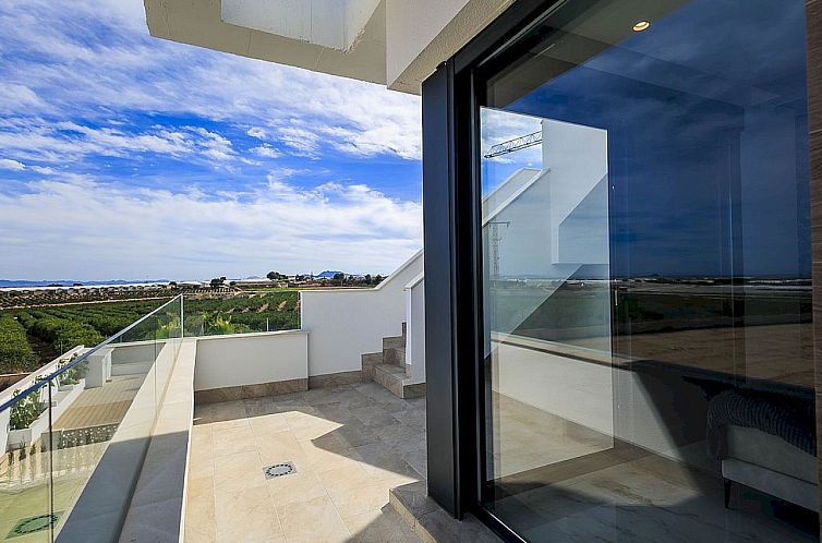 Vrijstaande woning in Pilar De La Horadada