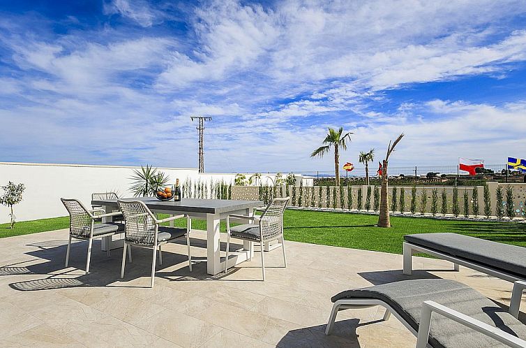 Vrijstaande woning in Pilar De La Horadada