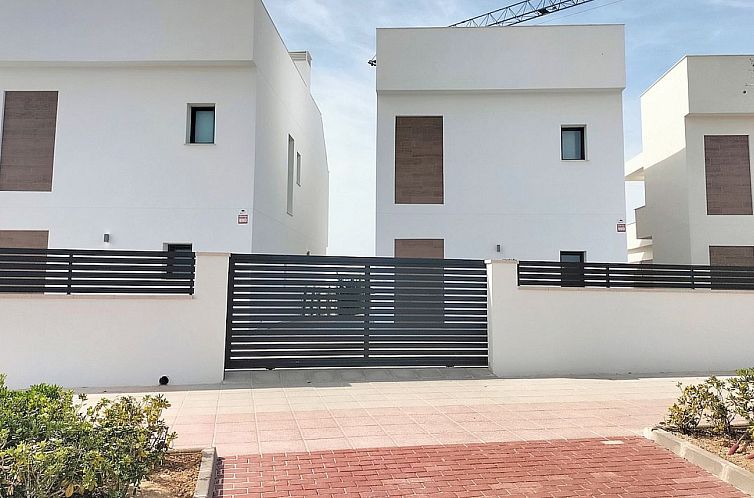 Vrijstaande woning in Pilar De La Horadada